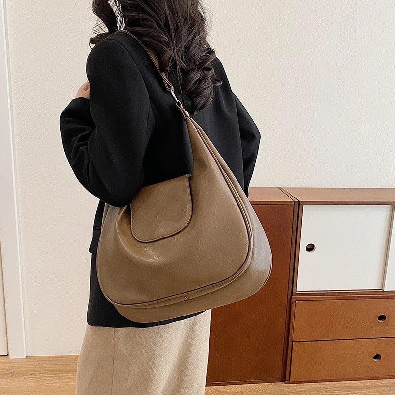 Chiara Distinct Shoulder Bag