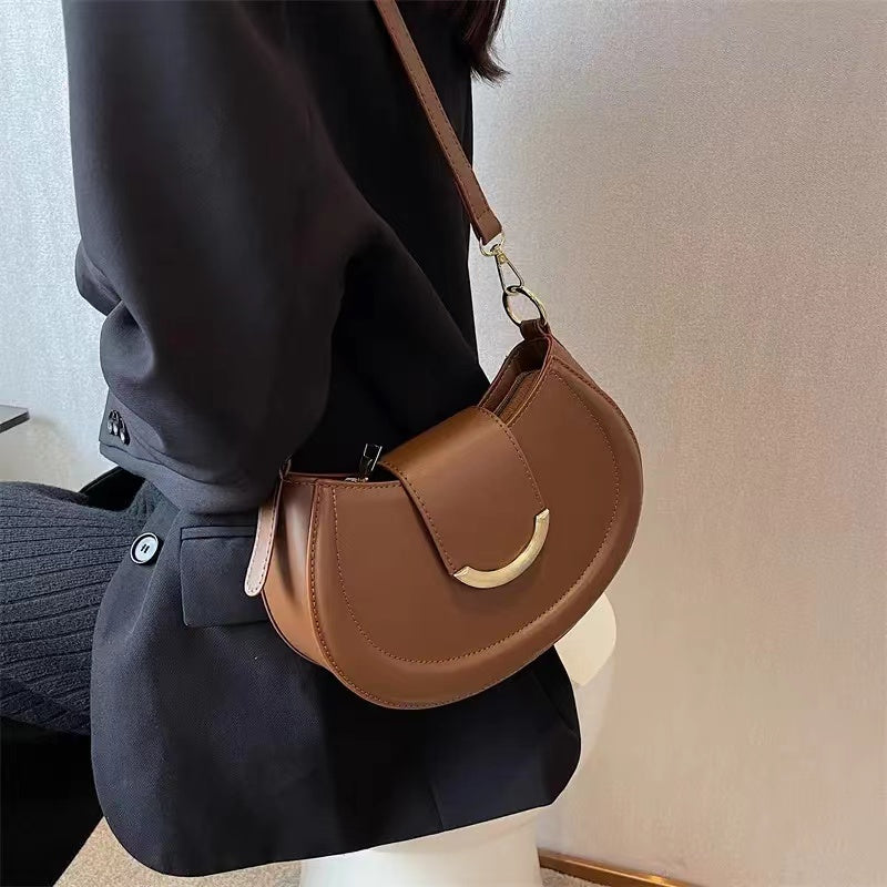 Minerva Piccolo Shoulder Bag