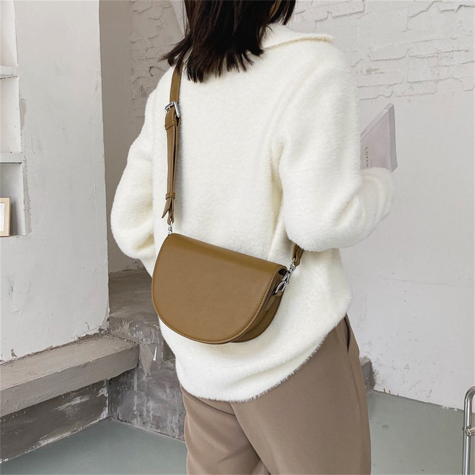 Oliva Eterna Crossbody