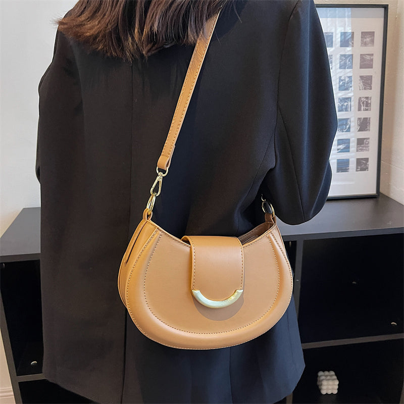 Minerva Piccolo Shoulder Bag